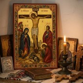 Icoană Răstignirea Domnului cu simbolurile biruinței șarpele și cocoșul