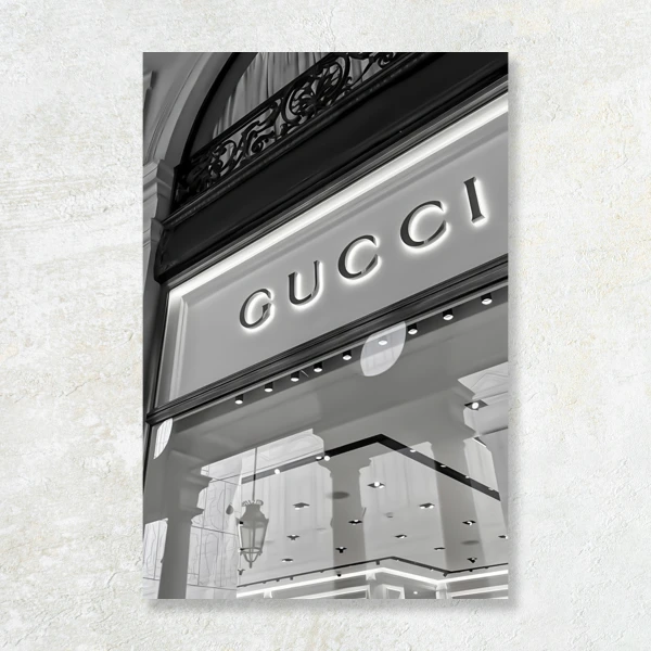 Tablou canvas Gucci: Fantezie și Realitate