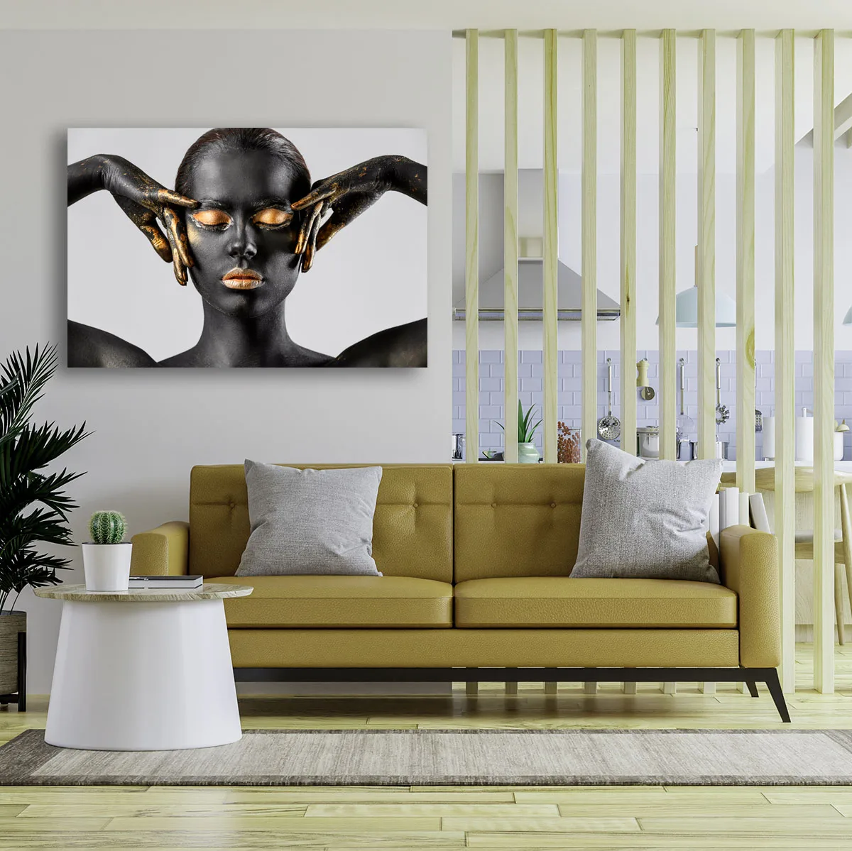 Tablou pe panza femeie africana Golden Posture — imaginea 3