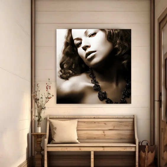 Tablou canvas Esenta Feminina — imaginea 2