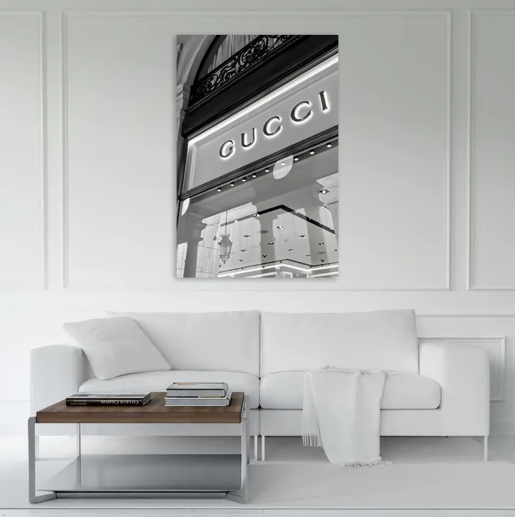 Tablou canvas Gucci: Fantezie și Realitate — imaginea 4